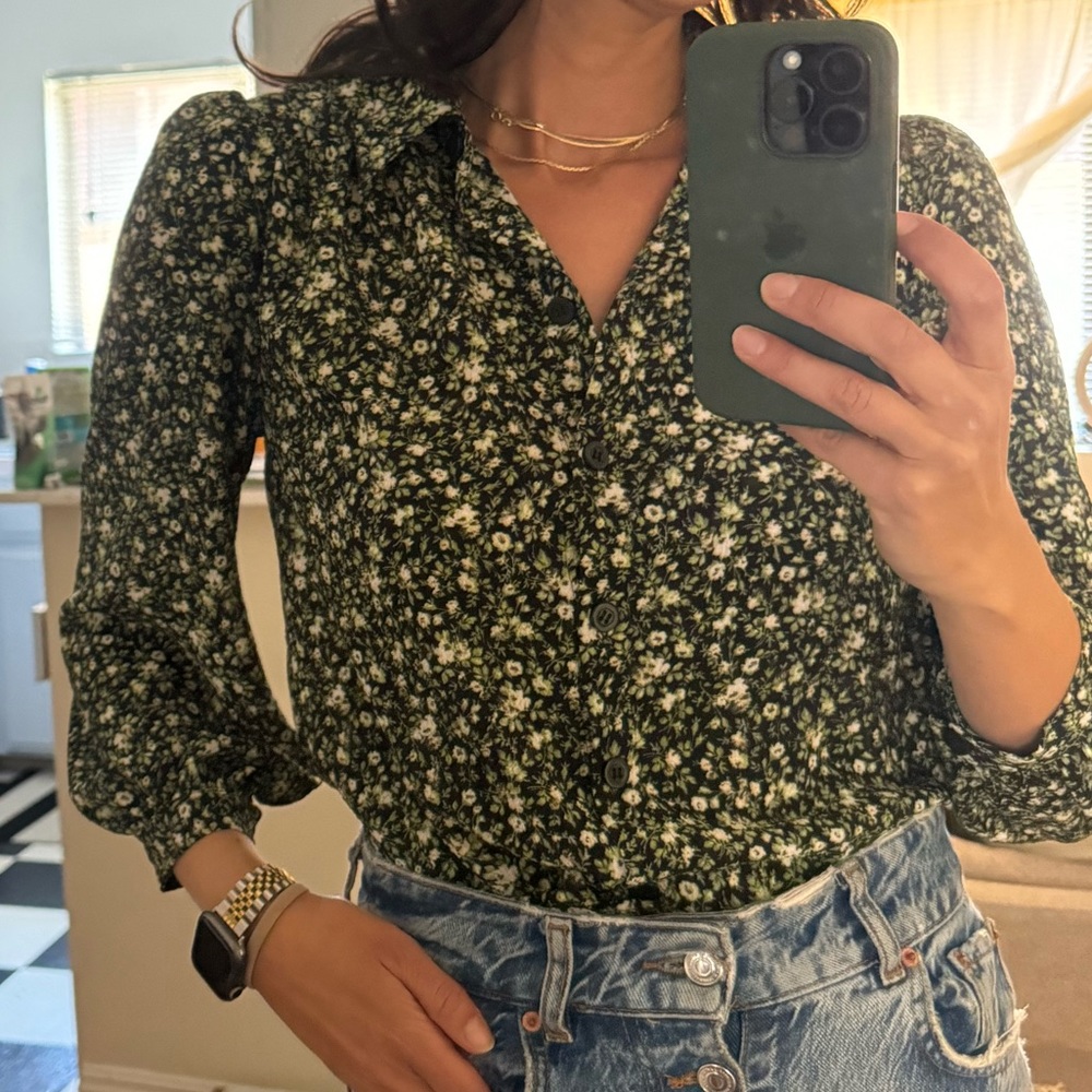 Floral Button-Front Women's Blouse in Dark Green